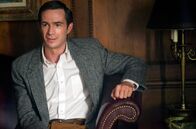 Hitchcock – Die Lebensgeschichte des Schauspielers Anthony Perkins (James D'Arcy) zeigt Hitchcock, dass er den perfekten Mann für die Rolle des Psychopathen gefunden hat ...