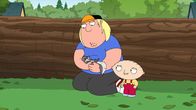Family Guy – Chris Griffin (l.); Stewie Griffin (r.)