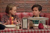 Single Parents – L-R: Sophie Cooper (Marlow Barkley) and Graham D'Amato (Tyler Wladis)