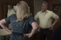 The Kids Are Alright – Peggy Cleary (Mary McCormack, l.); Mike Cleary (Michael Cudlitz, r.)
