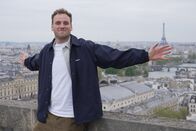 Terra X: Weltstädte – Moderator Leon Windscheid in einer seiner Lieblings-Weltstädte: Paris.