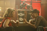 Danni Lowinski – Frauenabend: Danni (Annette Frier, l.) und Bea (Nadja Becker, r.) ...