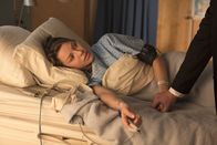 Lucifer – Wird Lucifer die zarten Bande zwischen ihm und Chloe (Lauren German) wirklich zerreißen, nachdem er glaubt, dass sein Vater all das geplant hat?