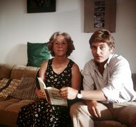 Kottan ermittelt – Bibiane Zeller (Frau Kottan), Lukas Resetarits (Kottan).