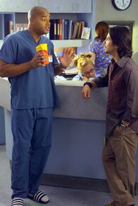Scrubs - Die Anfänger – Turk (Donald Faison, l.), Mark (Freddy Rodriguez)