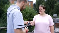 Die Ernährungs-Docs – Bewegung gegen Long COVID: Jennifer H. soll ihren Körper langsam wieder belasten. Physiotherapeut Steve Peters misst vor jedem Training erstmal ihren Puls.