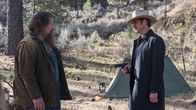 Justified – Cope (Tom Proctor, l.) und Raylan Givens (Timothy Olyphant, r.)