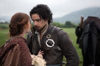 Die Musketiere – NELLA FOTO: AMY NUTTALL (AGNES) E SANTIAGO CABRERA (ARAMIS)