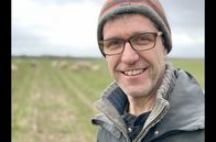 Roots – Landwirt Mark Lea aus den englischen West Midlands wagt in "Roots" ein besonderes Experiment.