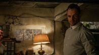 Elementary – Holmes (Jonny Lee Miller) und Watson ermitteln in einer Reihe von Mordfällen, die zahlreiche Fragen aufwirft ...