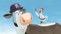 Lieselotte – Lieselotte und das Huhn tragen ihr Piratenkostüm und sind bereit für das Gefecht.