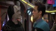 Star Trek - Deep Space Nine – Garak (Andrew Robinson) und Doctor Bashir (Alexander Siddig)