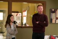 Modern Family – Lily Tucker-Pritchett (Aubrey Anderson-Emmons), Mitchell Pritchett (Jesse Tyler Ferguson)