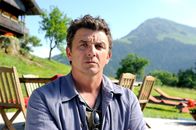 Der Bergdoktor – Martin (Hans Sigl) macht sich Gedanken um seine Beziehung zu Lena.