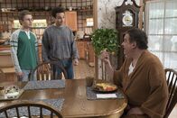 The Goldbergs – (v.li.) Sean Giambrone (Adam Goldberg), Troy Gentile (Barry Goldberg), Jeff Garlin (Murray Goldberg).