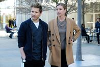 Atlanta Medical – Können Conrad (Matt Czuchry, l.) und Nic (Emily VanCamp. r.) gegen Dr. Hunter vorgehen?; Können Conrad (Matt Czuchry, l.) und Nic (Emily VanCamp. r.) gegen Dr. Hunter vorgehen?