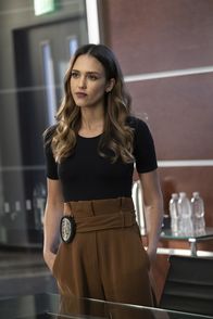 L.A.'s Finest – Nancy McKenna (Jessica Alba)