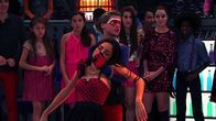 Henry Danger – Vorne: Tiffany (Alyssa Cotero), Henry Hart (Jace Norman)