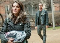 Chicago Fire – Er verzeiht ihr: Kelli Barrett als Renee Whaley, Taylor Kinney als Kelly Severide