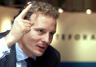 Abgezockt! – Alexander Falk, ehemaliger Vorstandsvorsitzender der Distefora Holding AG, wurde wegen Kursmanipulation und Betrugs angeklagt.