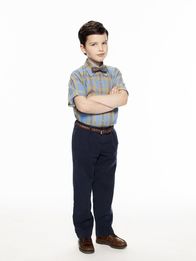 Young Sheldon – (1. Staffel) - Der überdurchschnittlich begabte Sheldon (Iain Armitage) hat es nicht einfach, als Genie in Texas bei einer "normalen" Familie aufzuwachsen, denn für ihn zählt Wissenschaft mehr als Kirche und Football. Eine Tatsache, mit der niemand so wirklich zurecht zu kommen scheint ...