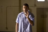 Spiel ohne Regeln – Paul Crewe (Adam Sandler) wird zum Trainer und Quarterback eines Football-Teams, das aus Gefängnisinsassen besteht.
