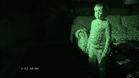 Paranormal Activity 4 – Robbie (Brady Allen) verhält sich eigenartig und beginnt nachts Selbstgespräche zu führen – doch mit wem spricht er dabei?