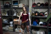 Community – Jeder gegen jeden: Annie (Alison Brie) gibt alles, schließlich geht es um 100.00 Dollar ...