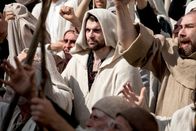 Borgia – Niccolo Macchiavelli (Thibaut Evrard) wird Cesare Borgias enger Vertrauter.