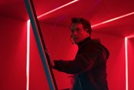 Alex Rider – Damian Cray's (Toby Stephens) Herzensprojekt ist die Fortsetzung des Videospiel-Hits "Feathered Serpent 2". Um die Spieler für den zweiten Teil der Reihe zu begeistern, hat er ein exklusives Event geplant. Aber nichts läuft so, wie erhofft.