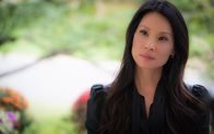 Elementary – Während Watson (Lucy Liu) und Holmes dem Mord an einem ehemaligen FBI-Agenten nachgehen, muss Joan feststellen, dass ihr Stiefvater ein bisschen zu sehr von ihrer und Sherlocks Arbeit fasziniert und inspiriert ist ...