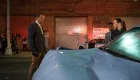 Elementary – Für Holmes (Jonny Lee Miller, l.), Watson (Lucy Liu, r.) und Bell (Jon Michael Hill, 2.v.r.) geht es in ihrem neusten Fall um einen russischen Millionär, der von einem Computerhacker getötet wurde ...