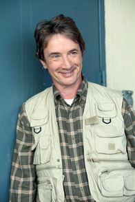 How I Met Your Mother – Nachdem Marshall die Zusage für den Job seiner Träume bekommt, macht er sich Sorgen, dass Garrison Cootes (Martin Short) das Angebot zurückziehen könnte, wenn er Videos von ihm entdeckt, die er in seiner Vergangenheit gemacht hat ...