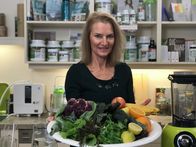 Servus Reportage – Lydia Fillbach macht grüne Smoothies.
