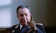 Tödlicher Irrtum – General Kurt Mälzer (Leo McKern)
