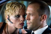 Transporter 2 - The Mission – Frank Martin (Jason Statham) wird die Killerin Lola (Kate Nauta) nicht los.