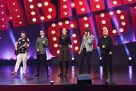 Kabarettgipfel – v.li.: Omar Sarsam, Clemens Maria Schreiner, Martina Schwarzmann, Berni Wagner, Andreas Vitásek