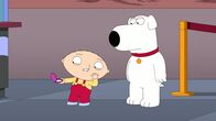 Family Guy – Stewie Griffin (l.); Brian Griffin (r.)