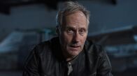 Gefangen – ARD/WDR GEFANGEN Uhr im ERSTEN. Harry (Wolfram Koch) sucht Rat bei seinem ehemaligen SEK Kollegen Kato.