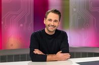Planet Wissen – Moderator Dennis Wilms.