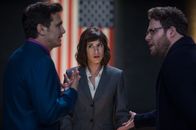 The Interview – (v.l.n.r.) Dave Skylark (James Franco); Agent Lacey (Lizzy Caplan); Aaron Rapaport (Seth Rogan)