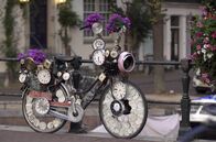Stadt Land Kunst – Die Niederlande zählen mehr Fahrräder als Einwohner. Fast könnte man glauben, der Drahtesel habe schon immer zum Alltag der Niederländer gehört ...