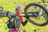 Madison - Ungebremste Girlpower – Madison (Felice Ahrens) muss unfreiwillig auf das Mountainbike umsteigen, was ihren Alltag ziemlich durcheinander bringt.
