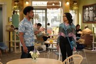 Call Me Kat – Carter (Julian Gant, l.); Randi (Kyla Pratt, r.)