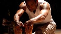 Tele-Gym – Mit den Dance Workouts wird der gesamte Körper von Kopf bis Fuß trainiert. Die acht Folgen haben unterschiedliche Schwierigkeitsstufen und verschiedene tänzerische Stilrichtungen: von der klassischen Dance-Aerobic über sexy Latino bis hin zu erdigen Afro-Kombinationen und hippen Funk-Moves.