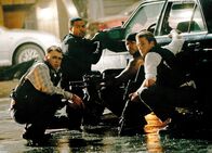 xXx 2 - The Next Level – xXx 2 - The Next Level Strassenkampf in Washington: Michael Roof als Agent Toby Lee Shavers, Ice Cube als Darius Stone, Xzibit als Zeke, Scott Speedman als Agent Kyle Christopher Steele