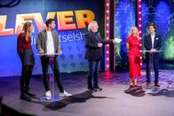 Clever! - die Rätsel Show – v.li.: Nicole Johler, Timon Moftakhar, Gregor Seberg, Silvia Schneider, Martin Hubinger.