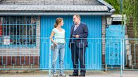 Letzter Wille – Alma Hasun (Lena Ortner), Wolf Bachofner (Hubertus Arnold).