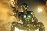 Spider-Man – Ein missglücktes Experiment hat dem Geschäftsmann Norman Osborn (Willem Dafoe) körperlich und geistig übernatürliche Kräfte gegeben - er hat sich in den grünen Kobold verwandelt ...