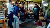 Hawaii Five-0 – Bei den Ermittlungen in einem neuen Fall holen sich Steve (Alex O'Loughlin, l.), Danny (Scott Caan, 2.v.l.) und Chin (Daniel Dae Kim, 2.v.r.) Hilfe von Jerry Ortega (Jorge Garcia, r.) ...